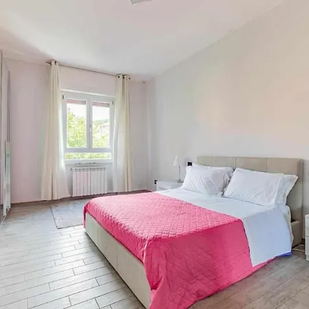 Apartment Ag Con Parcheggio Privato La Spezia